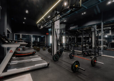 ATHLETESHOLICS GYM